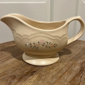 Pfaltzgraff Gravy Boat. Remembrance Pattern